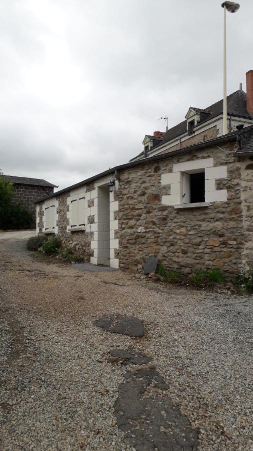 Entre Vignes Et Loire Apartment Blaison-Saint-Sulpice Bagian luar foto